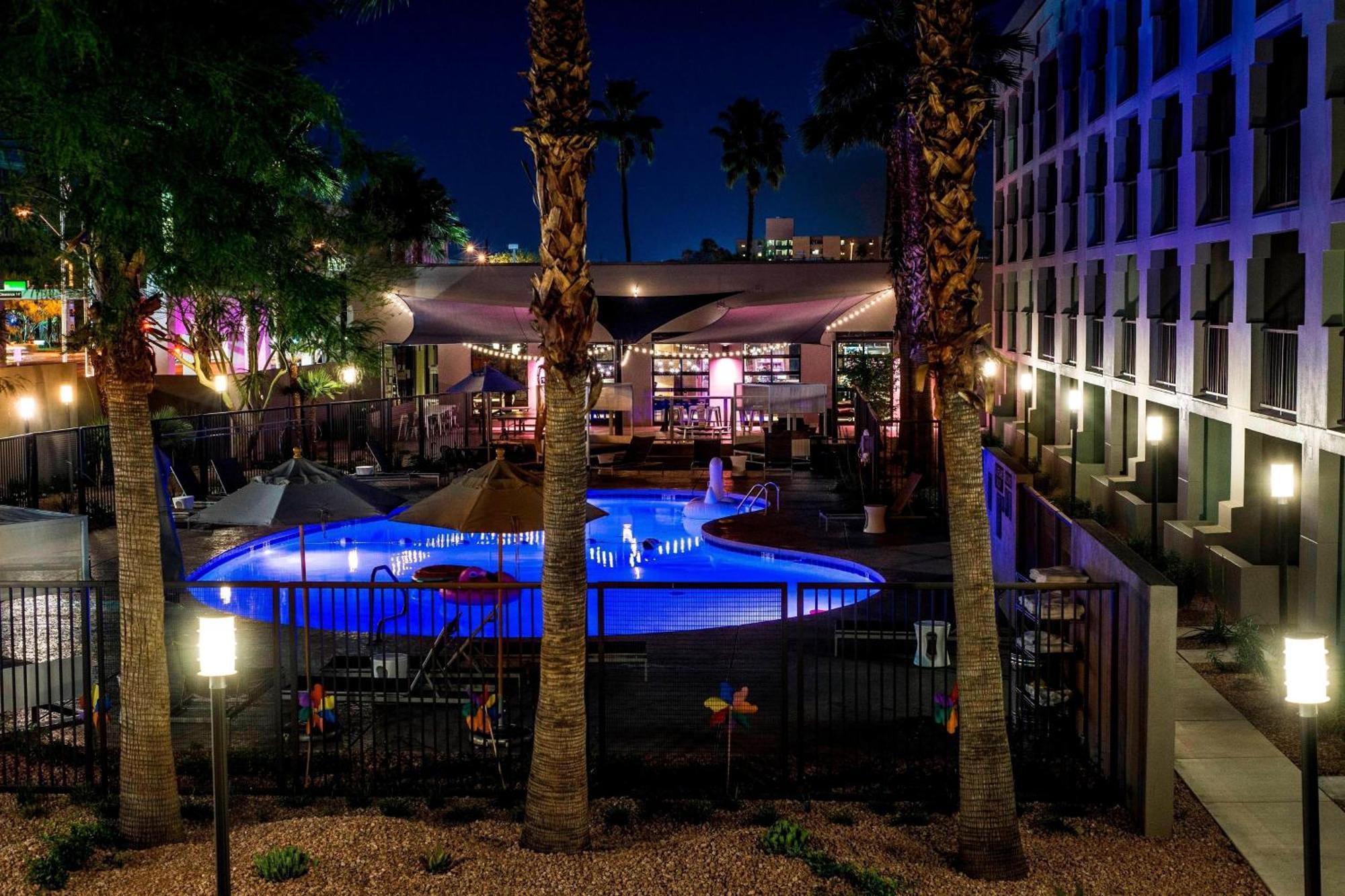 Moxy Phoenix Tempe/Asu Area Kültér fotó