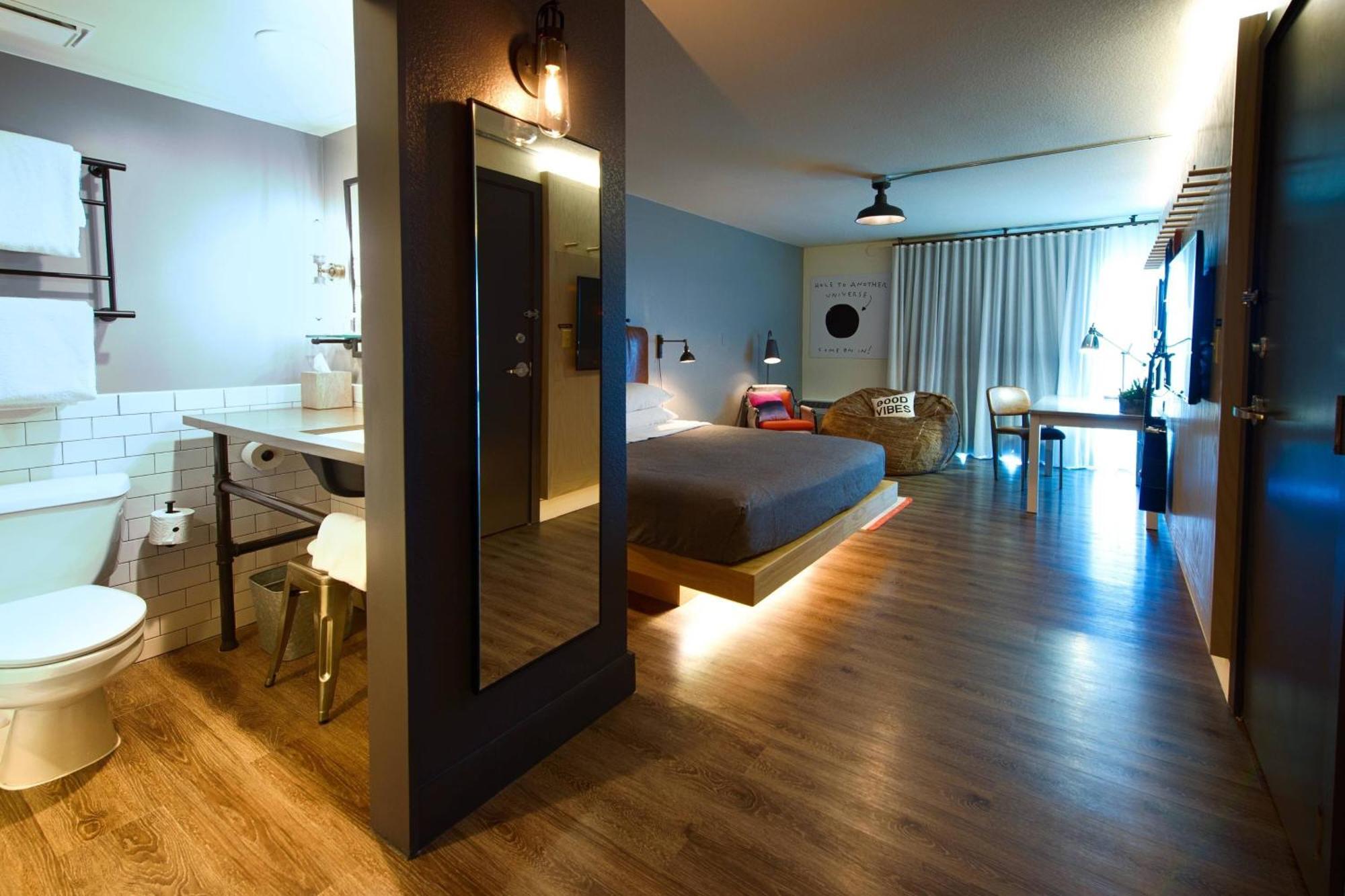 Moxy Phoenix Tempe/Asu Area Kültér fotó