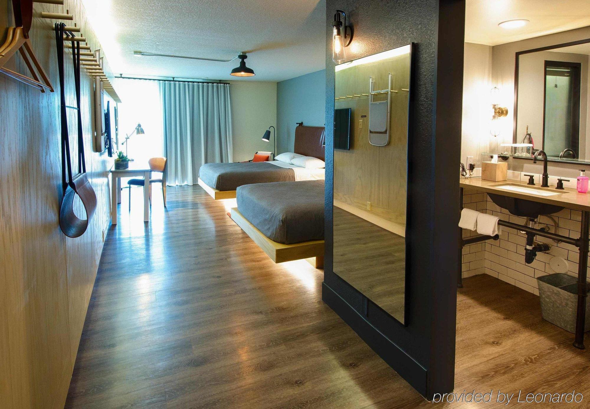 Moxy Phoenix Tempe/Asu Area Kültér fotó