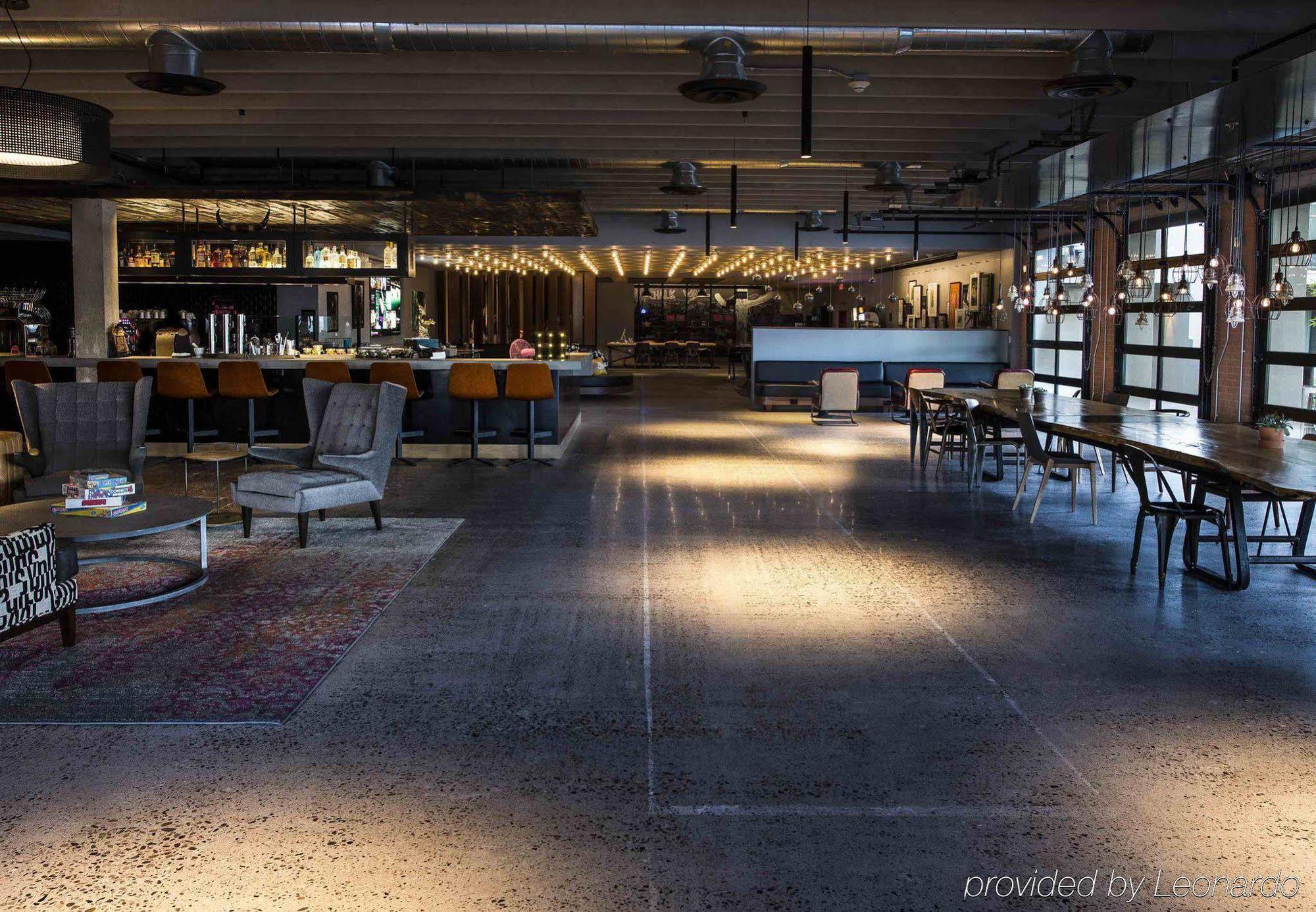 Moxy Phoenix Tempe/Asu Area Kültér fotó