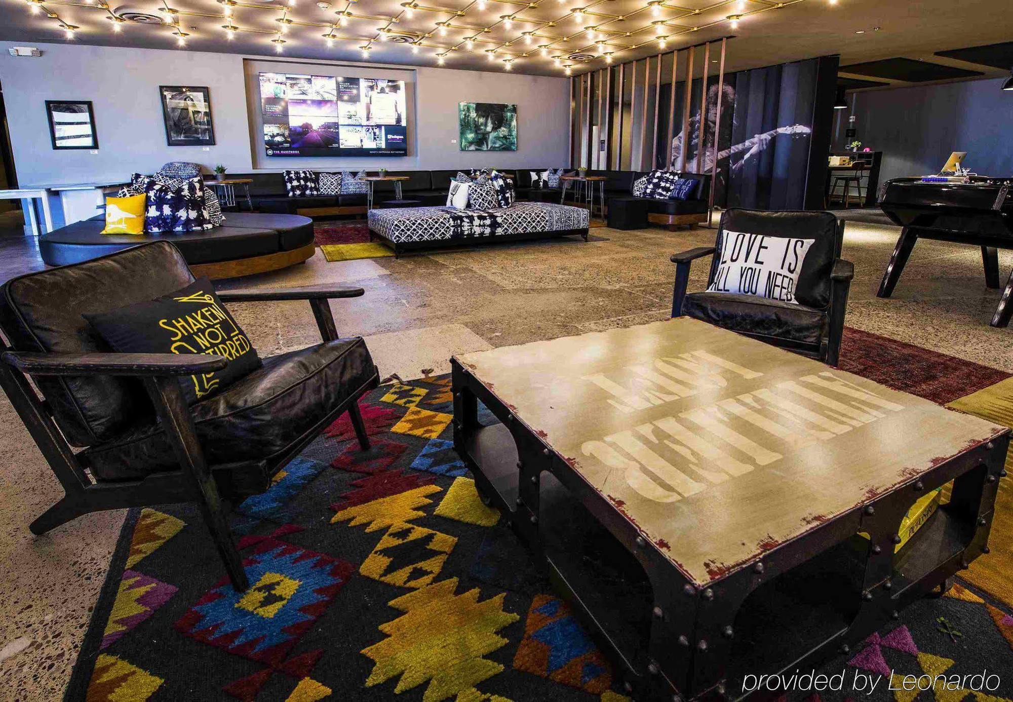 Moxy Phoenix Tempe/Asu Area Kültér fotó