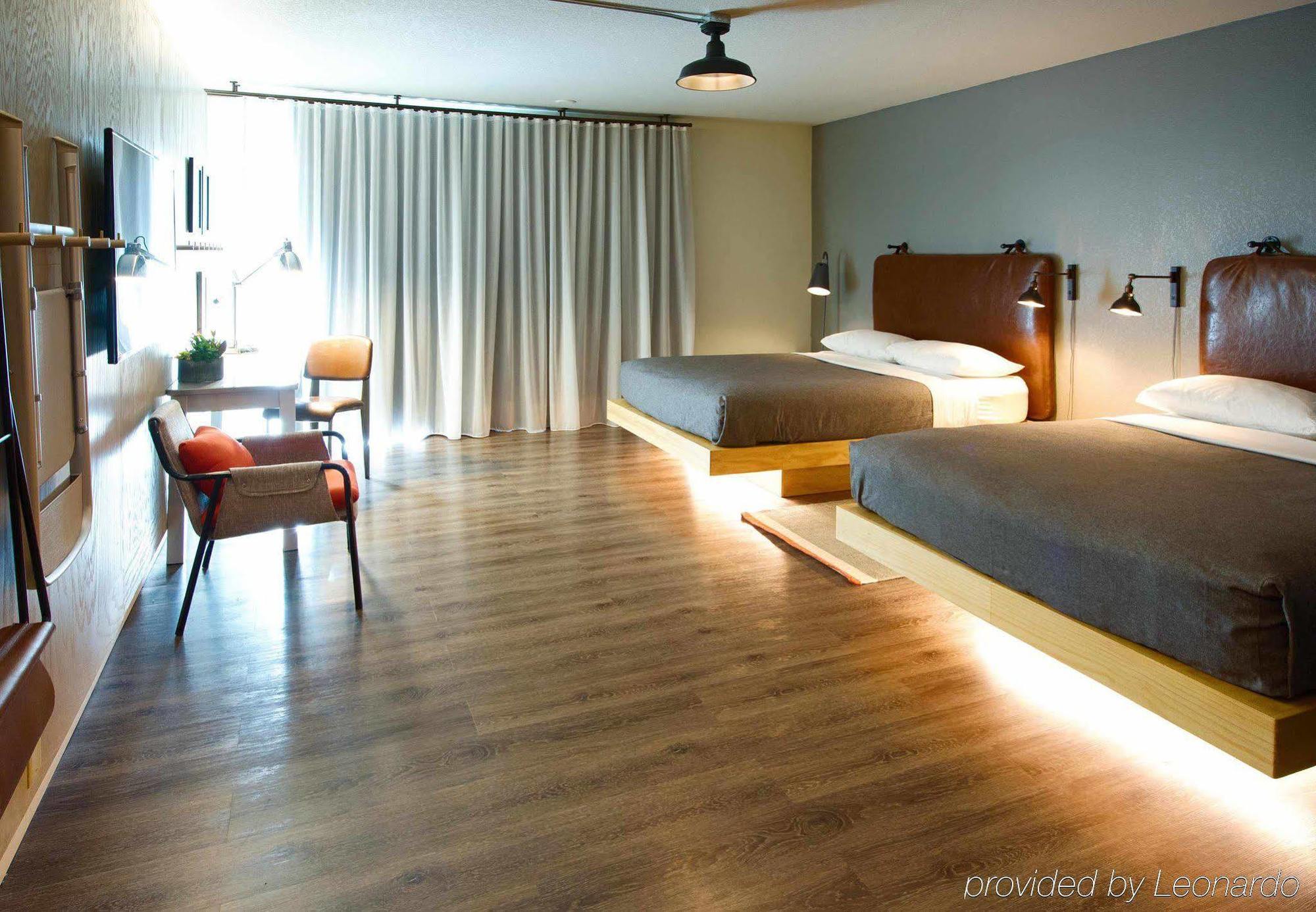 Moxy Phoenix Tempe/Asu Area Kültér fotó