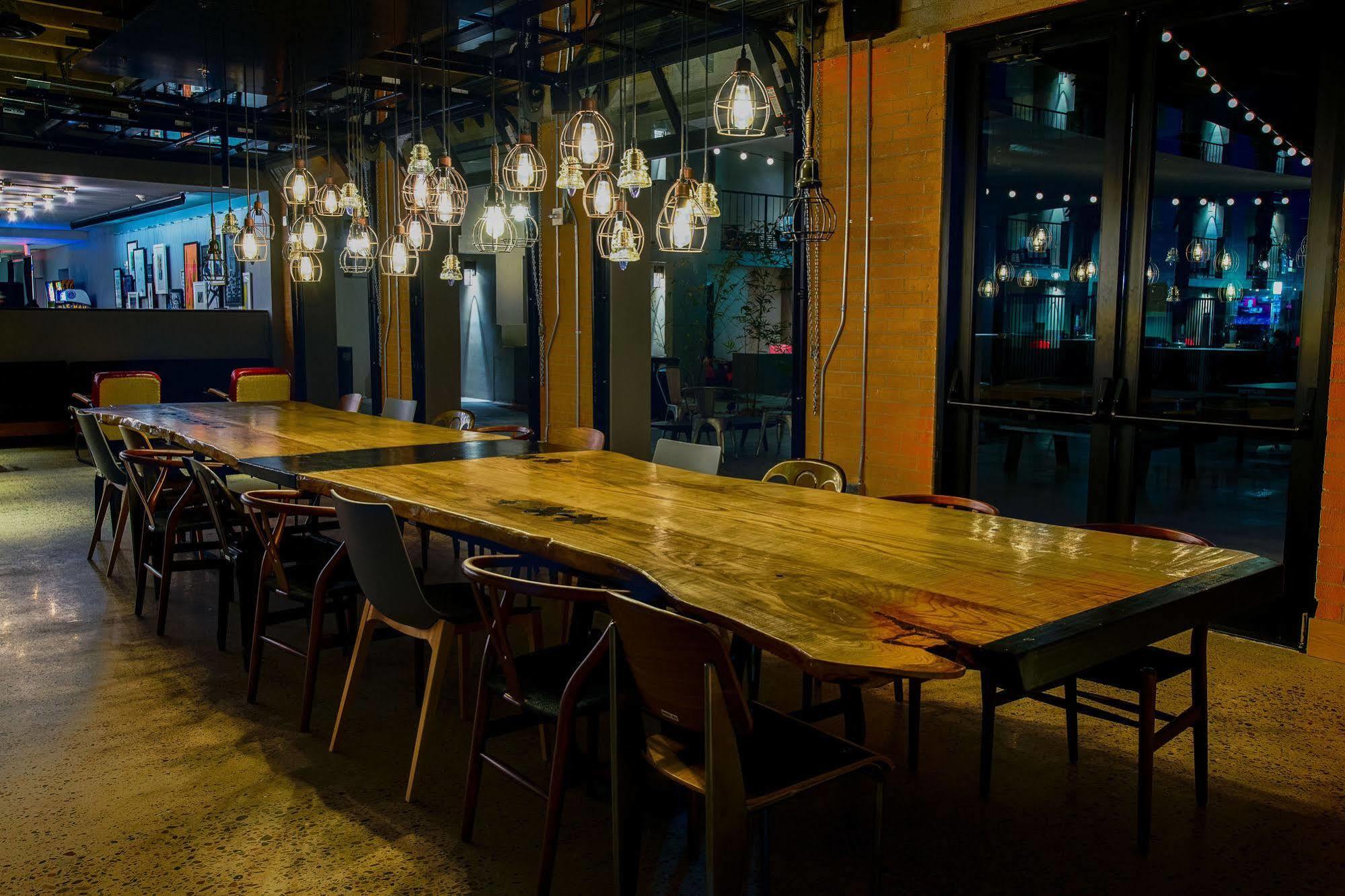 Moxy Phoenix Tempe/Asu Area Kültér fotó